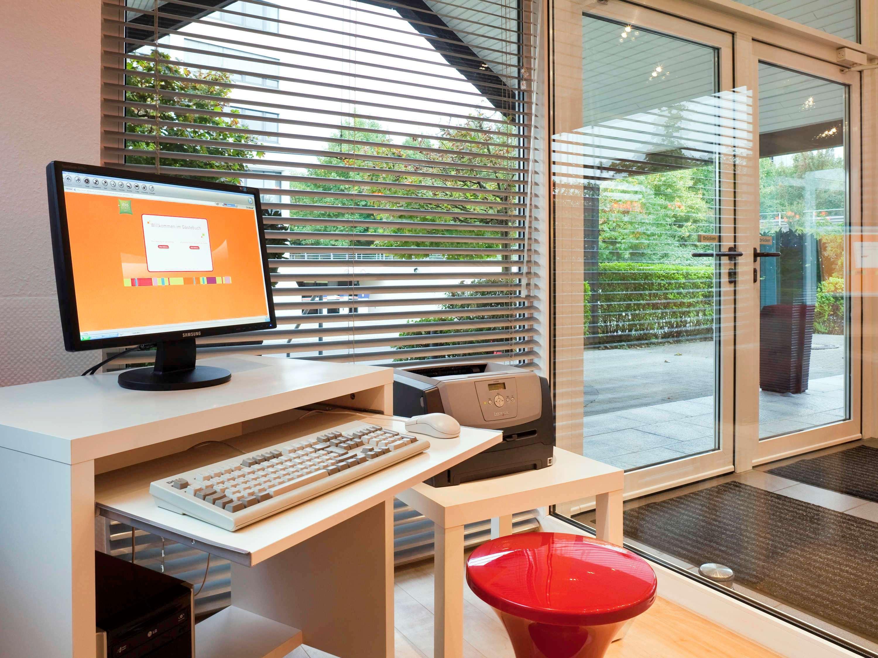 Ibis Styles Duesseldorf-Neuss Hotell Exteriör bild