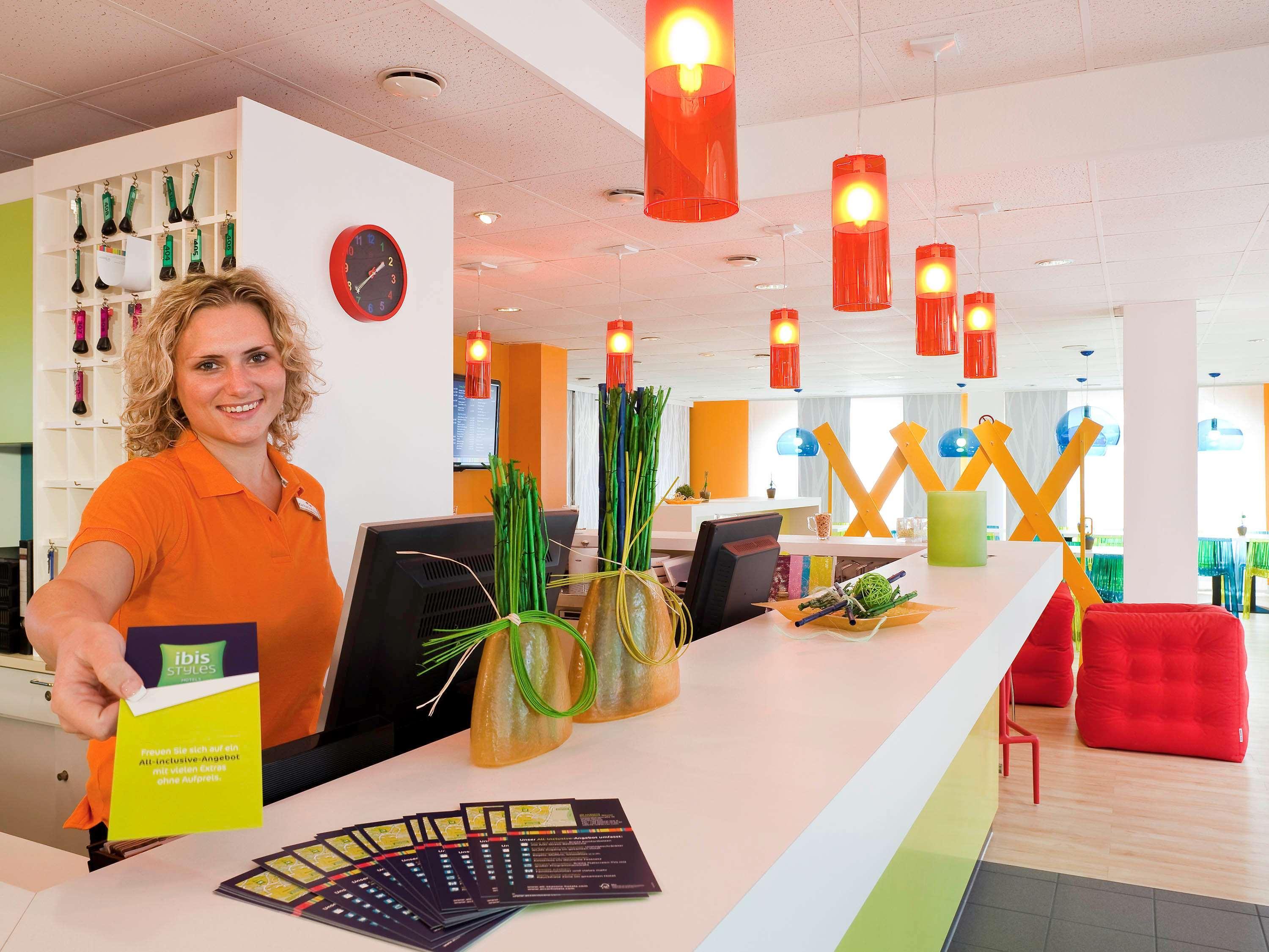 Ibis Styles Duesseldorf-Neuss Hotell Exteriör bild